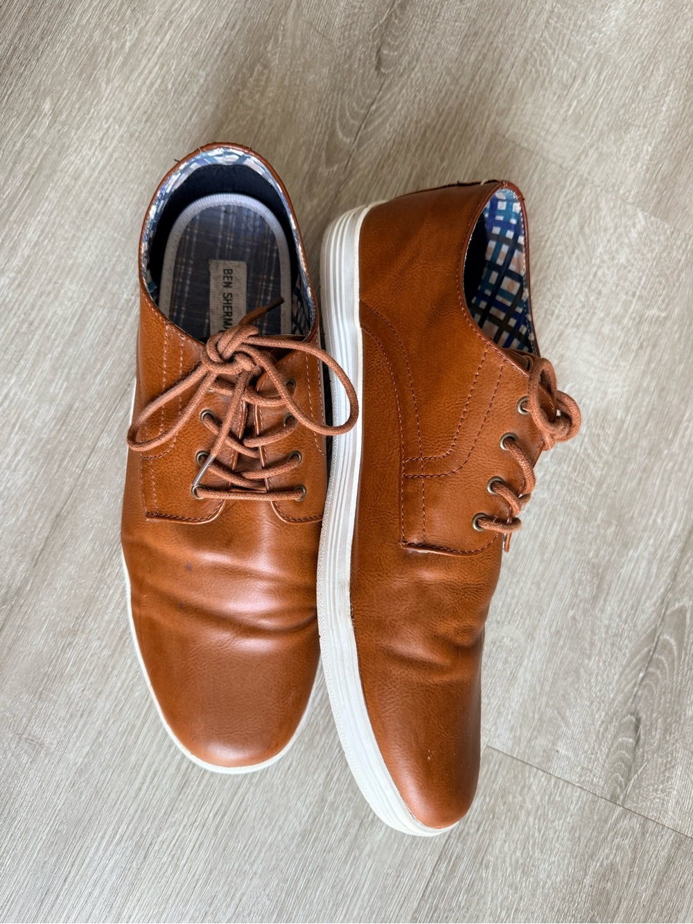 Ben Sherman Men's Tan Leather Casual Lace-Up Sneaker style dress shoes size 13